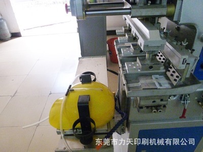 S4S四色穿梭印工作帽 革新印刷工藝，力天機械領航行業新紀元